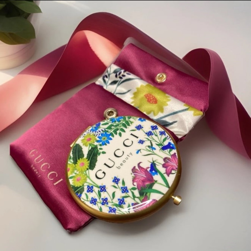 GWP Gucci Floral Compact Mirror with Pink Case